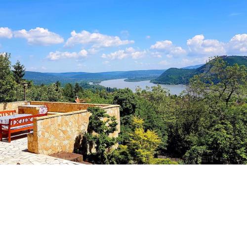 Unforgettable view to the Danube from Csodaház
