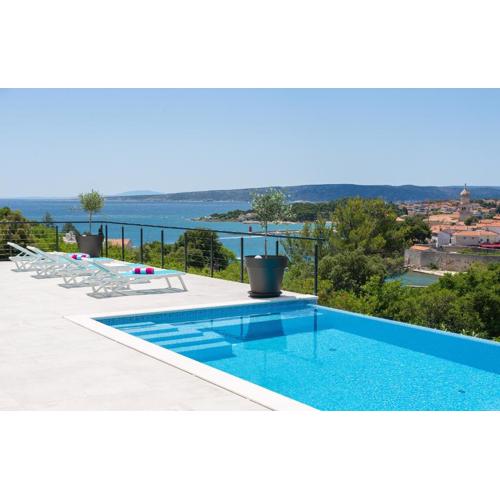 Unique Apartment with private pool