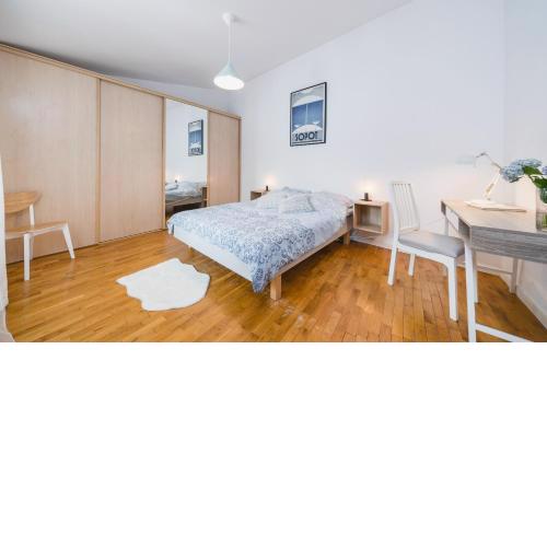 Unique Spacious 3 Bedroom Apartment - Old Town Loft - by Upstairs