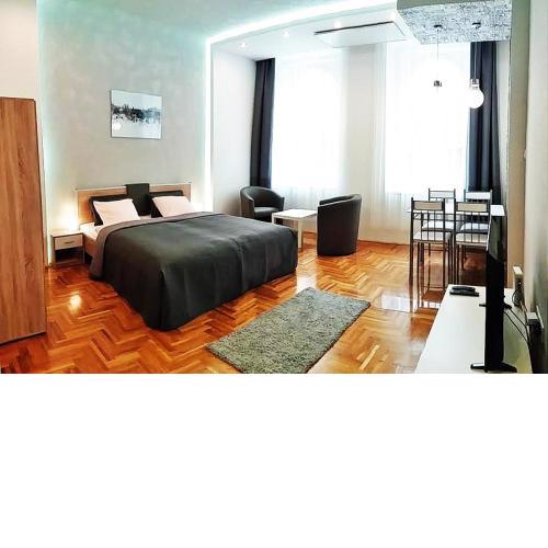 UNIQUE TOWN APARTMENT. CLEAR COMFORT.