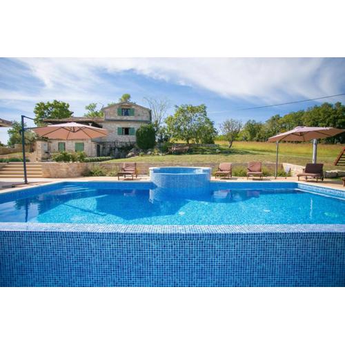 Unique Villa Bošket with Pool and Jacuzzi surrounded by Nature