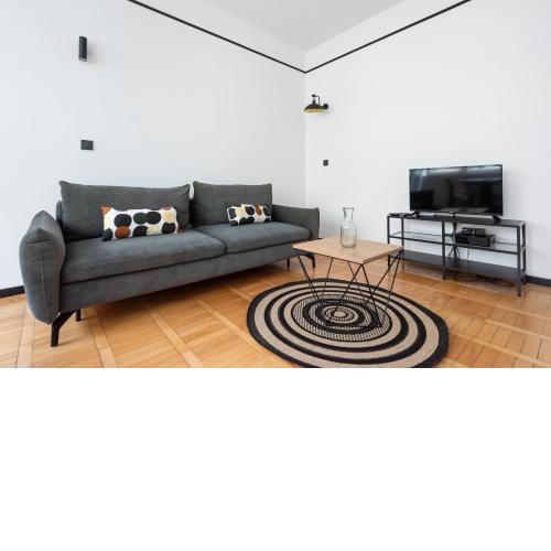 Uniwersytet Warszawski Modern Apartment