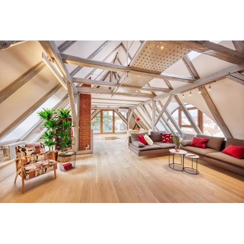 Uptown Palace Penthouse 2BR with Terrace by Irundo