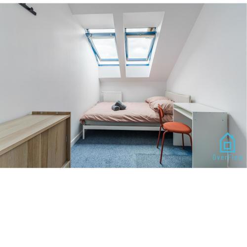 Uranus Room 5 min to Old Town Gdansk