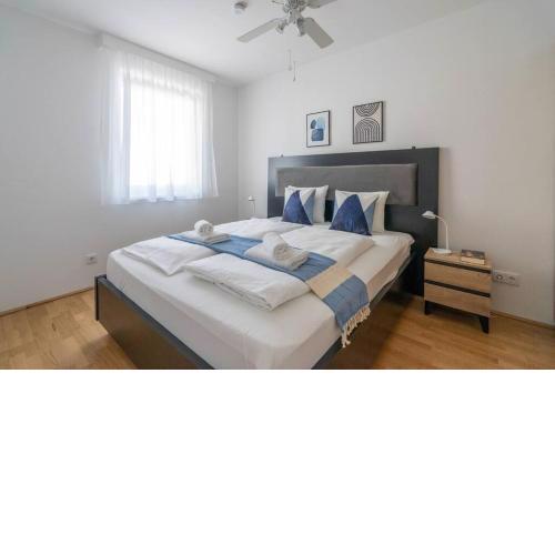 Urban 1BR Retreat, Easy City Link by HM