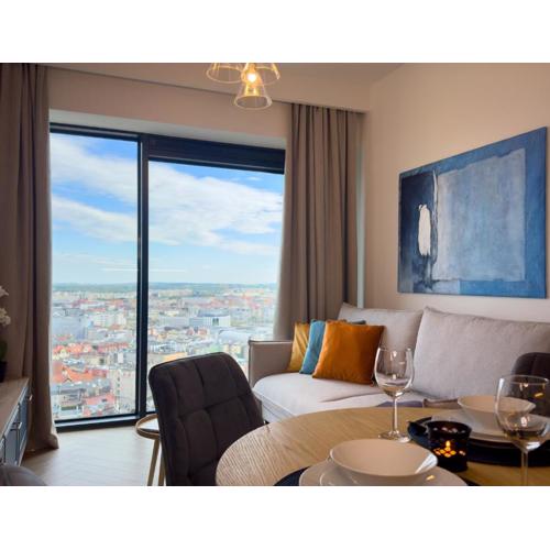 URBAN APARTMENTS GLOBAL SKYLINE, 23rd Floor No 17, Free Garage, Self Check-in, No Deposit