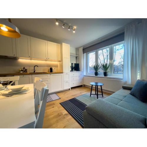 URBAN APARTMENTS Studio No 4A, FREE PRIVATE PARKING, Self CHECK-IN