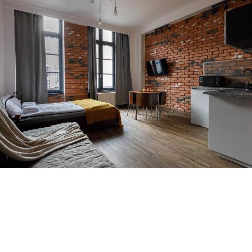 Urban Chic - Main Rail Station - Stylish Studio - K28