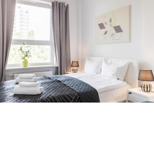 Urban Chic - Pereca - Rondo ONZ - Luxury Warsaw Stays - 14 People