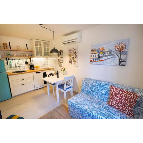 Urban City Center Apartment