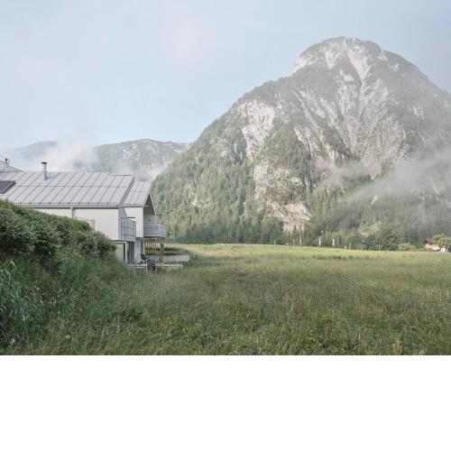 Urban Mountain Chalet with Lake View