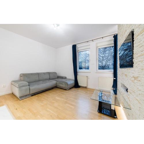 Urban Serenity Wilda Apartment by BookingHost