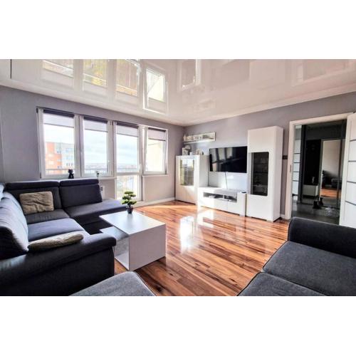 UrbanOasis8thFloor-Airport-AtlasArena-Orientarium