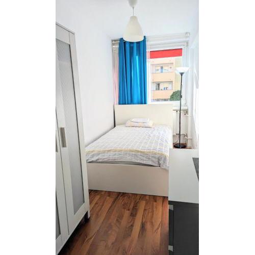 Ursus Rooms-Self Check-in
