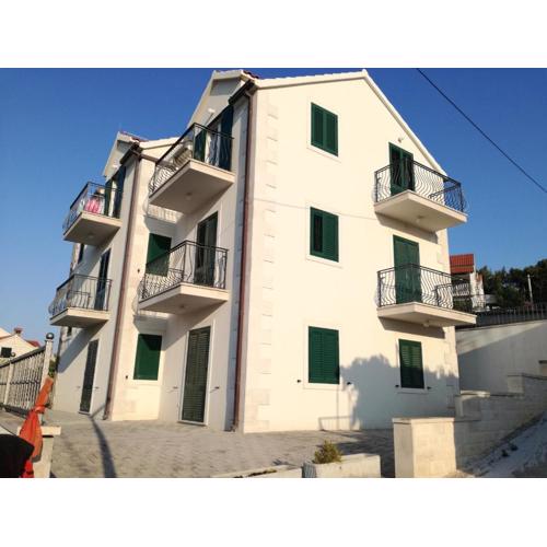 Vacation apartment Postira