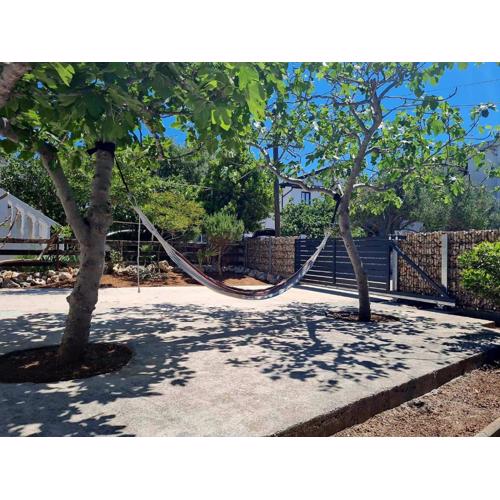 Vacation home with garden