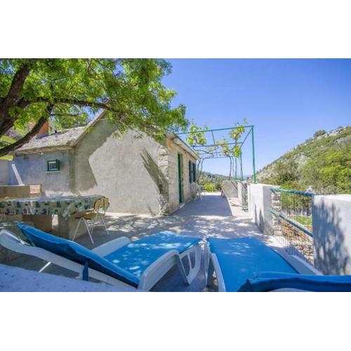 Vacation house Frano 2+1