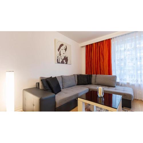 VacationClub - Bohaterów Września Apartment 17