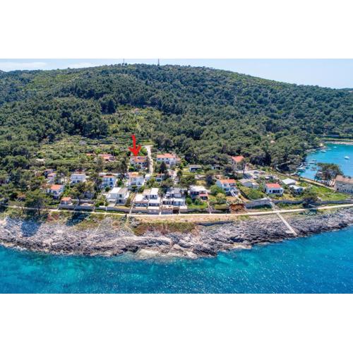 Valdarke Sea View Apartment - Happy Rentals