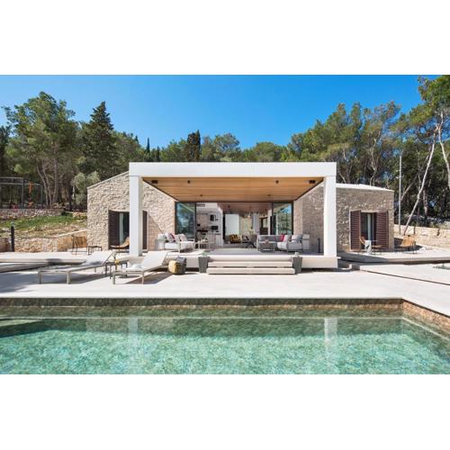 Vale Residence - exclusive & private property by the sea