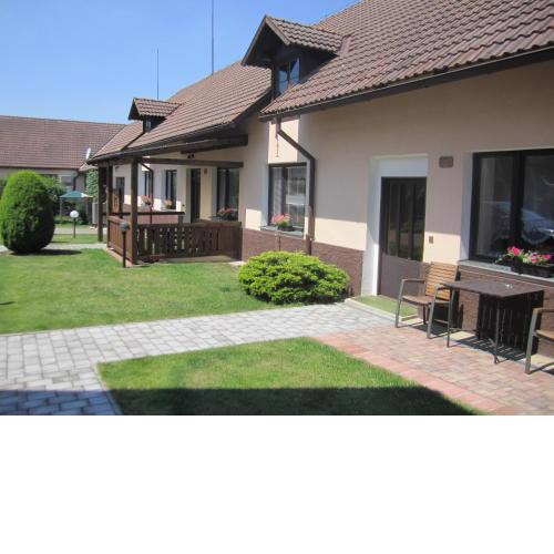 Válův dvůr Maštal