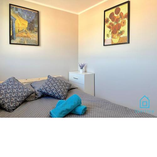 Van Gogh Room