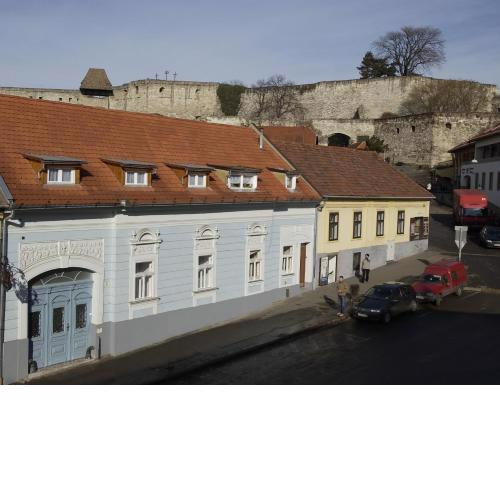 Várkapu Panzió