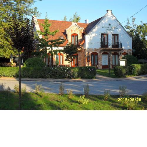 Várkert Panzió
