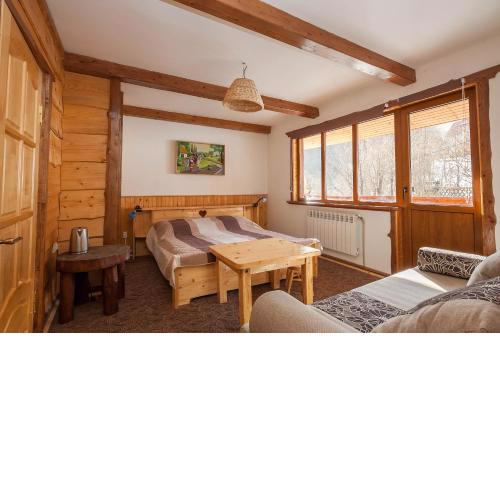 Vatra Hotel
