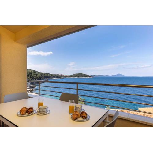 VELO JEDRO Apartmani PUNTA