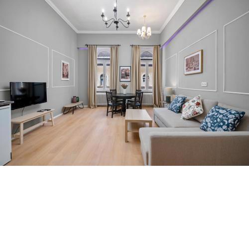 Venus Apartments - Akacfa I