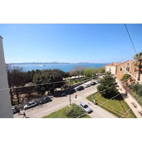 Vera Apartments with Sea view and Old town view