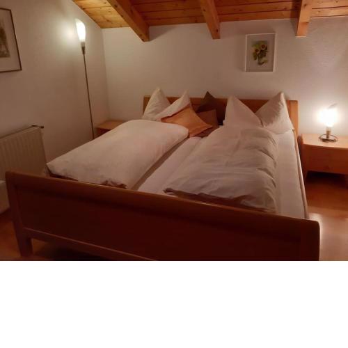 Vermiete ein Doppelzimmer in einem Holzhaus