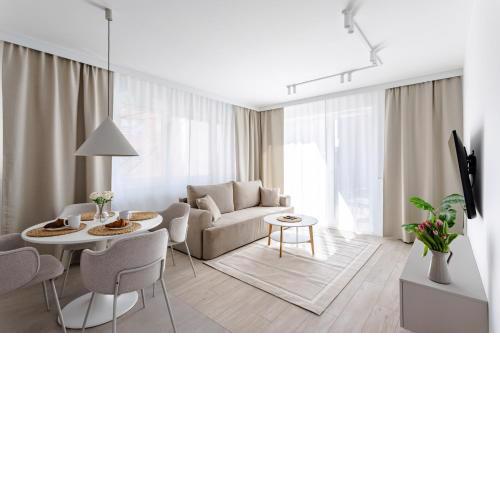 Very Berry - Słowackiego 7 - City Center Apartment, Parking, self check in 24h!