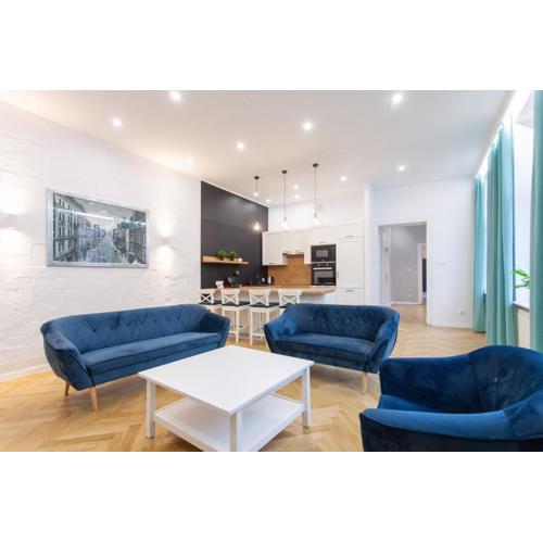 Victoria Apartment