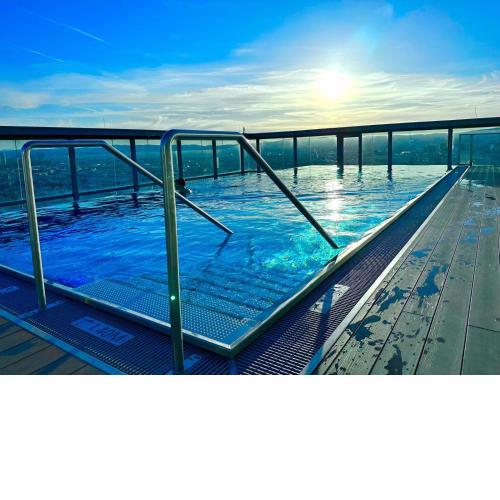 Vienna Sky Apartment I Rooftop pool I Netflix