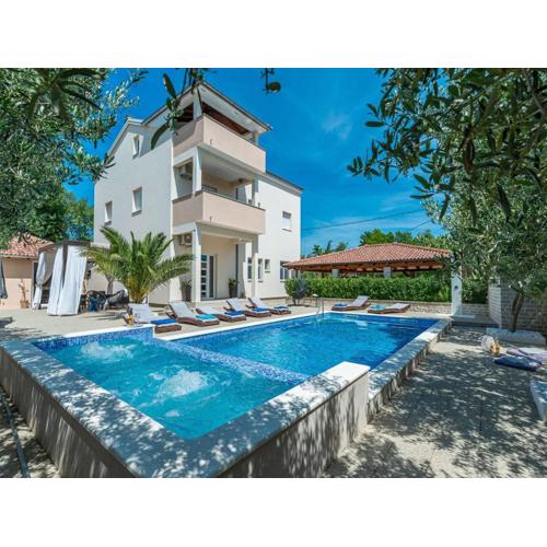 Vila Ines near nature park Vrana