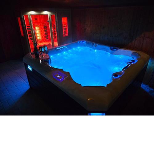 Vila MAX - WHIRLPOOL & BAZÉN & SAUNA