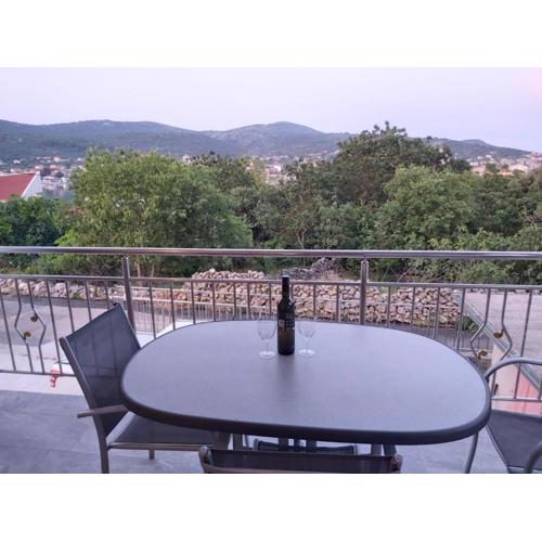 Vila Nina - Apartment Valentina