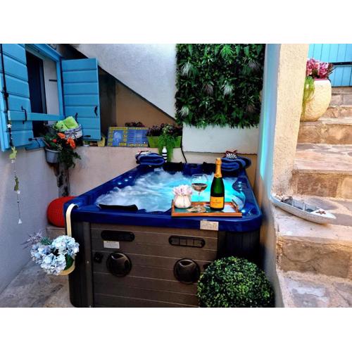 Vila Santa Maria Hvar with jacuzzi
