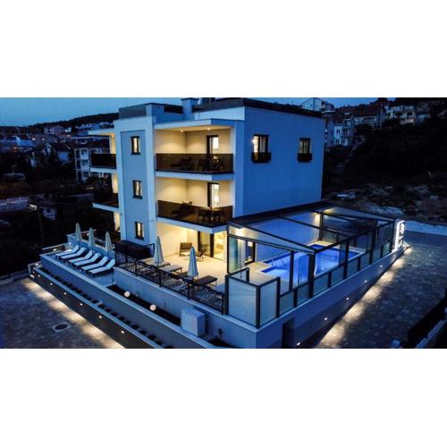 Villa 23 A heated pool