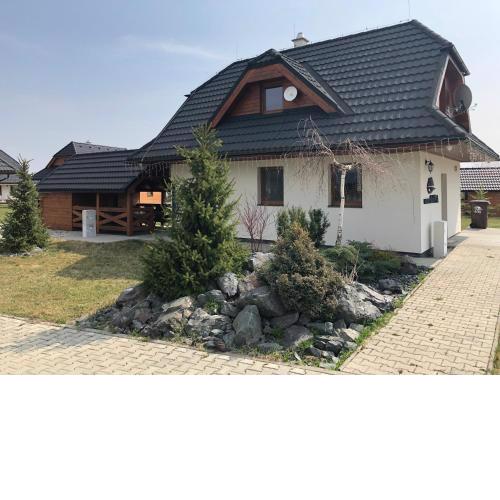 VILLA 619