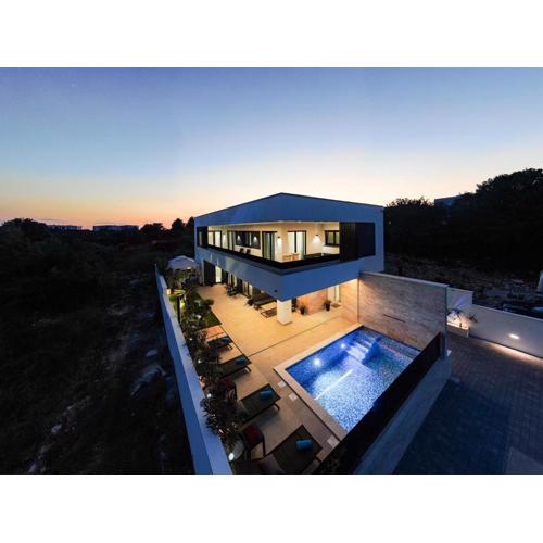 Villa Adina