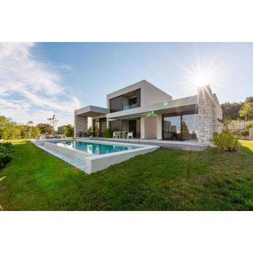 Villa Adoral for 6 people near Labin-Rabac - modern villa with heated swimming pool