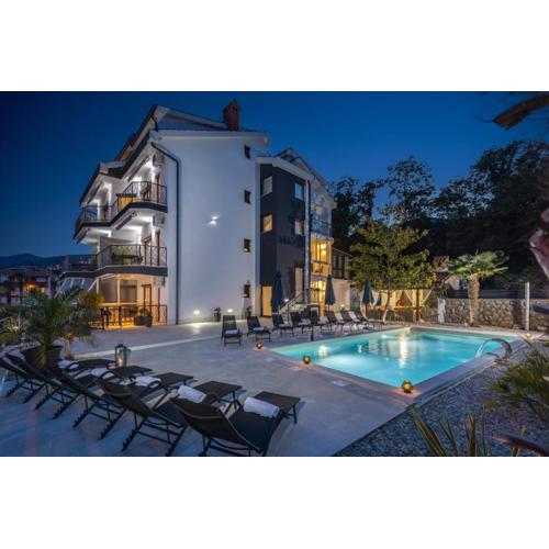 Villa Adriatic, Apartment Chiara with swimming pool, children playground and gameing room for adult