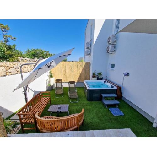 Villa AISHA with private jacuzzi