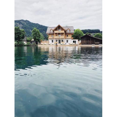 Villa Alma - a lakeside Boutique Hotel
