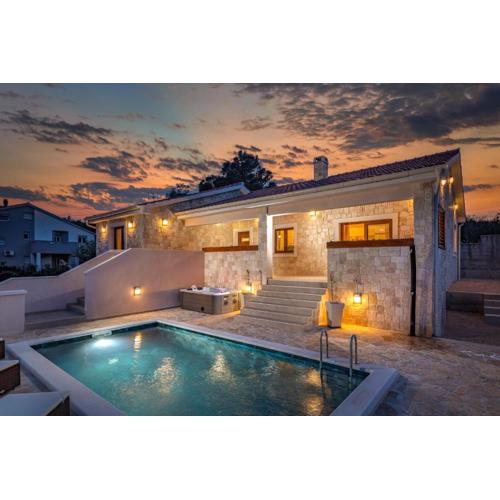 Villa Alora
