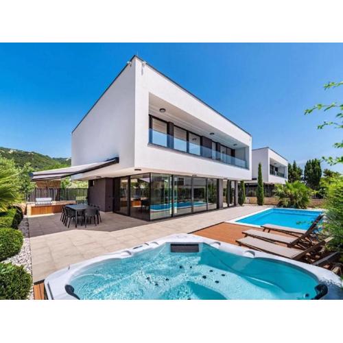 Villa Alpha & Omega
