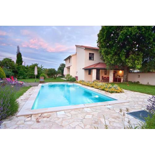 Villa Altra
